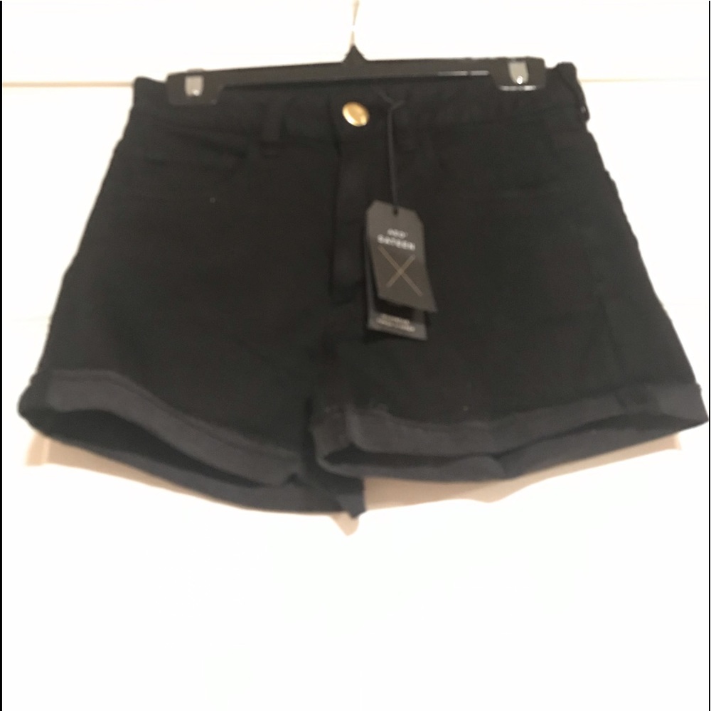 American Eagle Black Denim Hi-Rise Shortie. NWT.